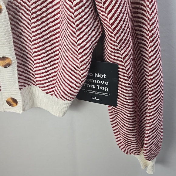 Lulu's Here Comes a Holiday Red and White Striped Button-Up Cardigan Sz M - NWT - Picture 4 of 11
